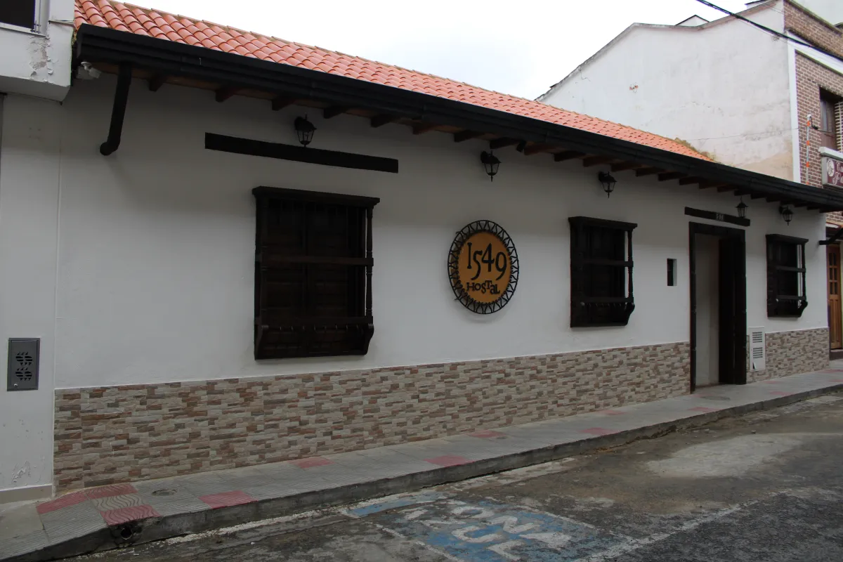 1549 Hostal